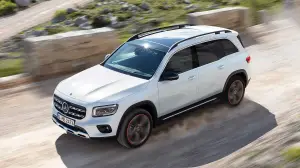 Mercedes GLB - 54