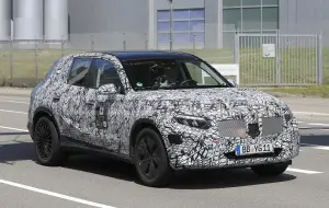 Mercedes GLC 2022 - Foto spia 09-07-2021 - 5