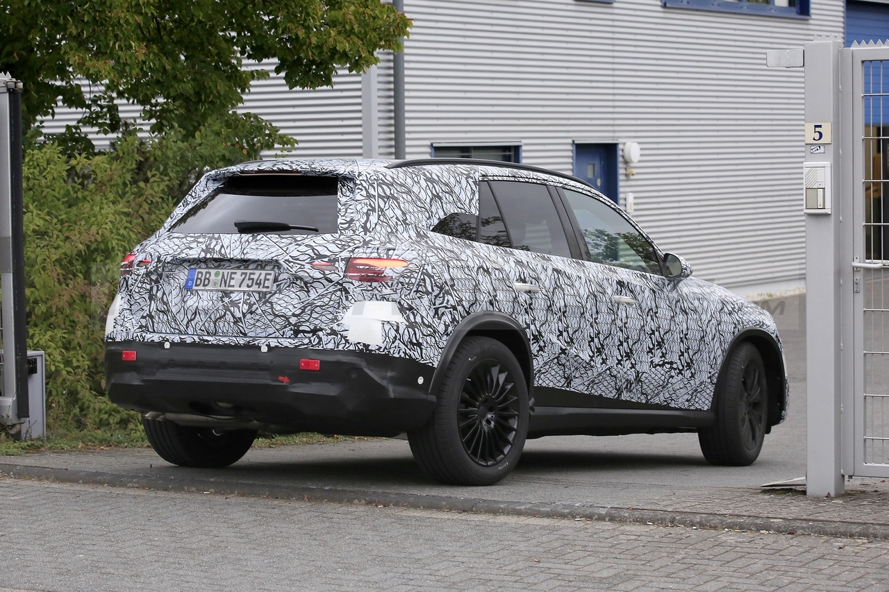 Mercedes GLC 2022 - Foto Spia 22-09-2021