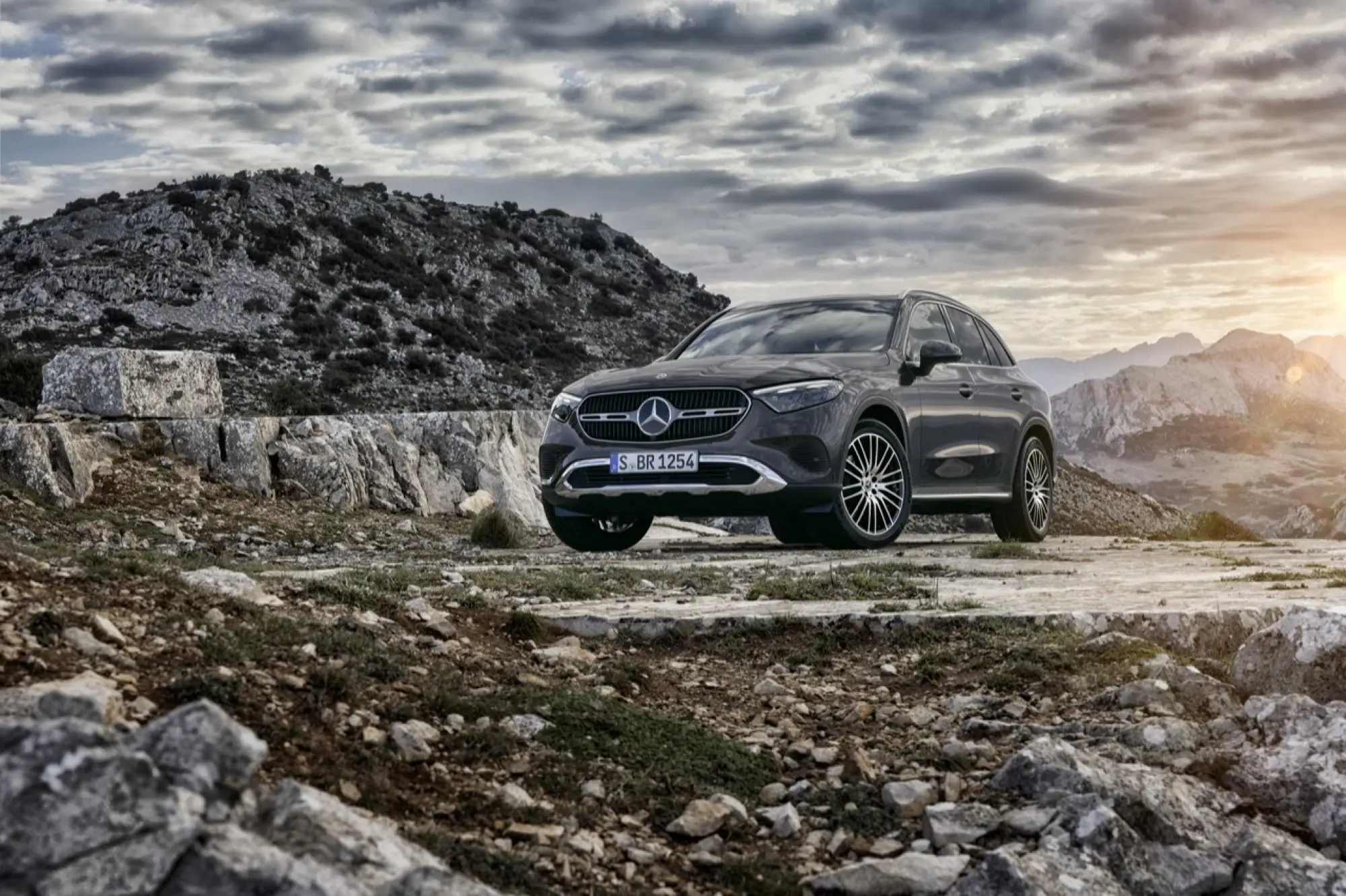 Mercedes GLC 2022 in Off-road - 6