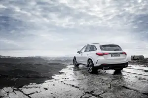Mercedes GLC 2022 in Off-road