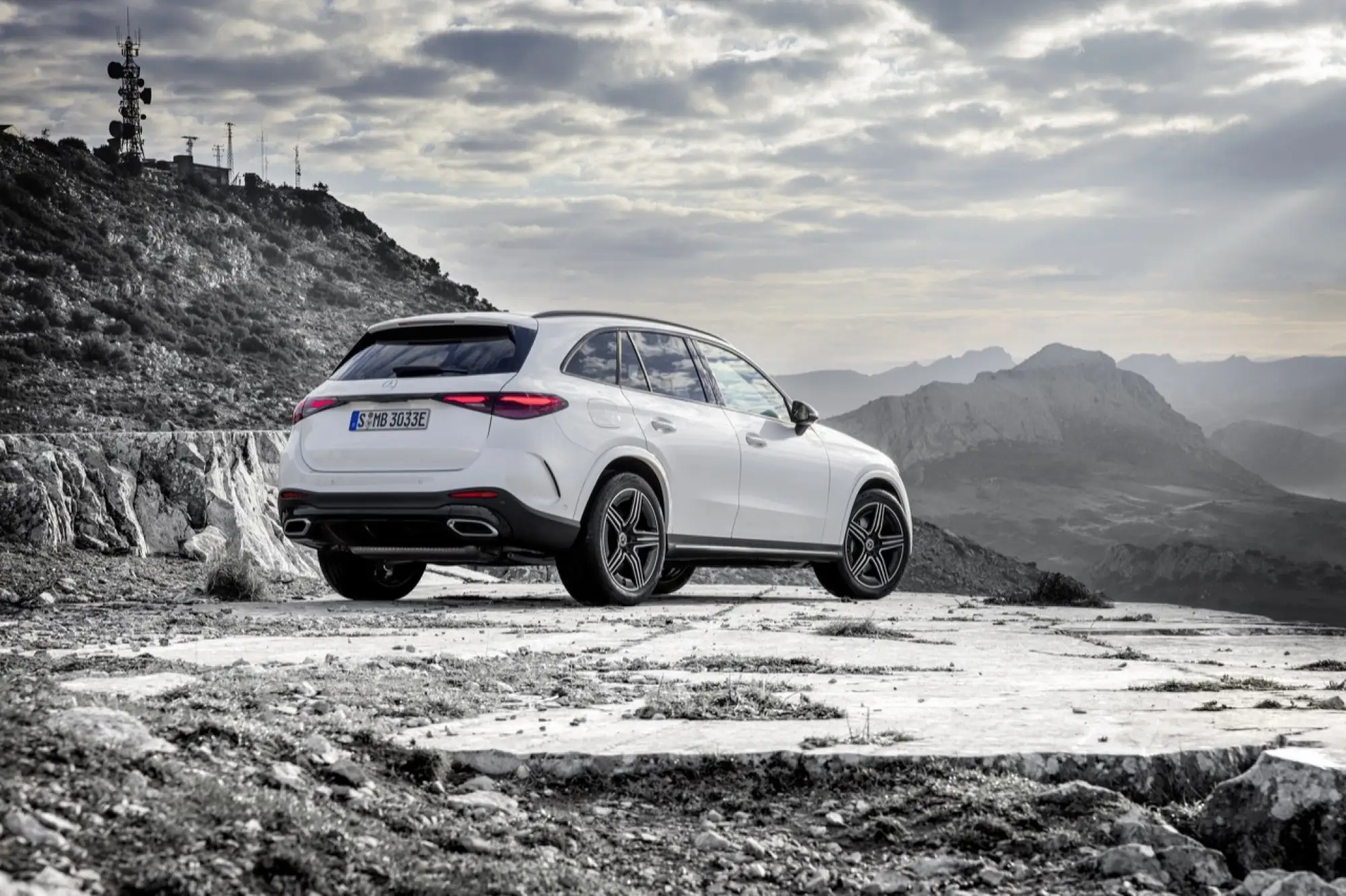 Mercedes GLC 2022 in Off-road - 10