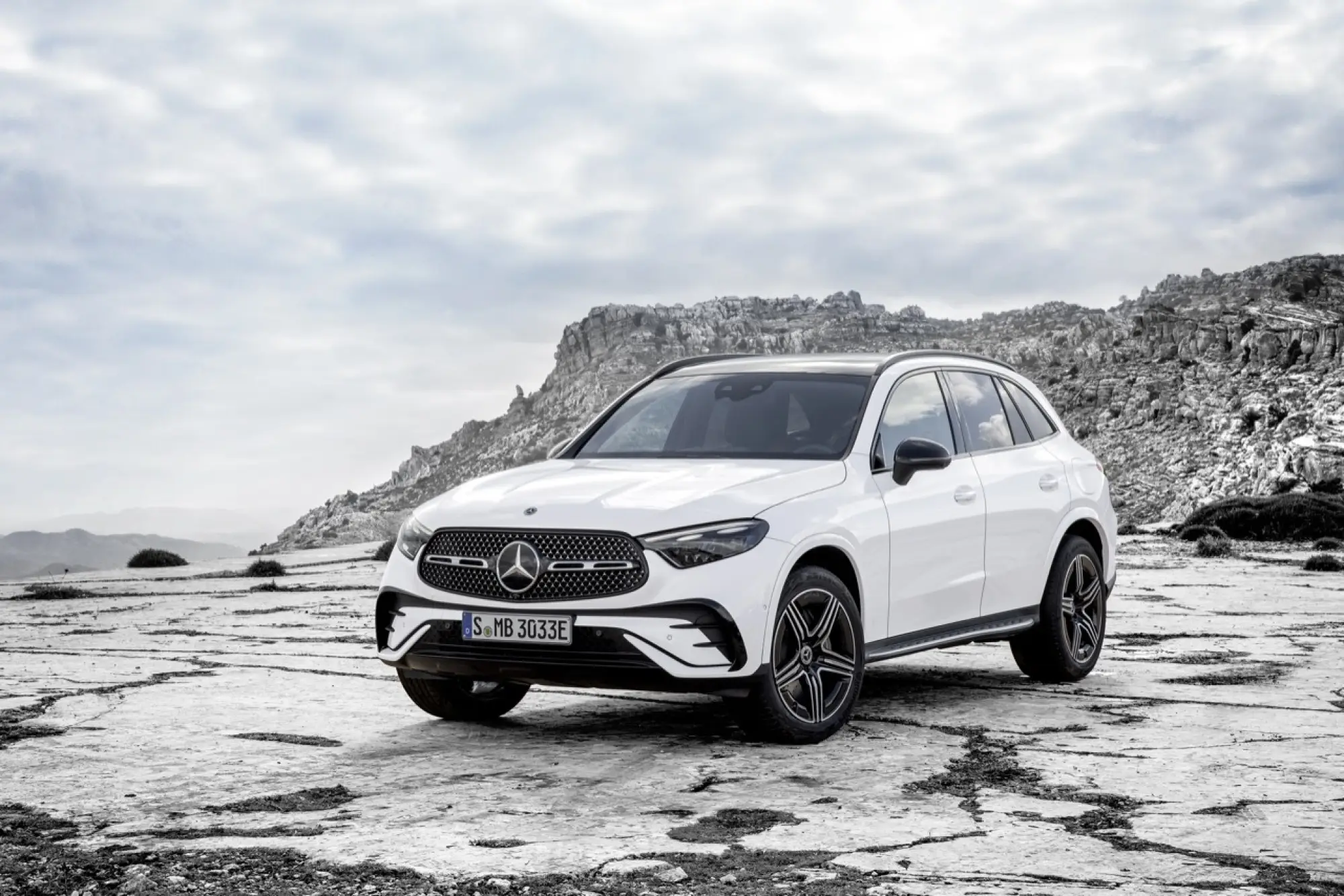 Mercedes GLC 2022 in Off-road - 39