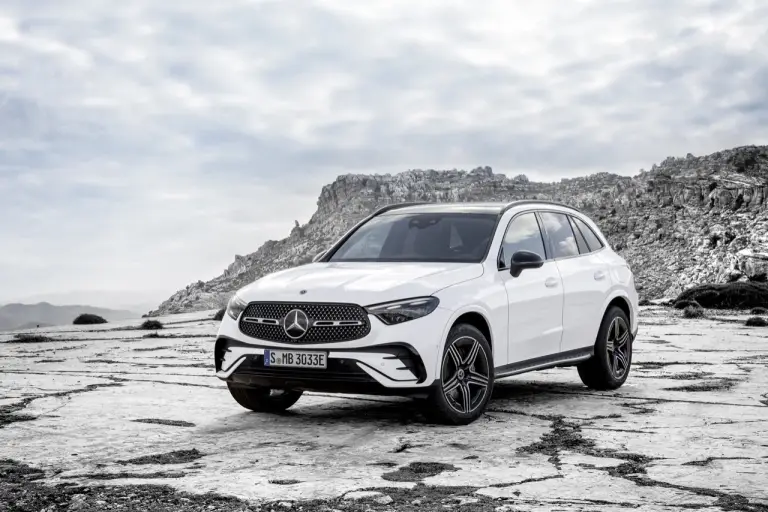 Mercedes GLC 2022 in Off-road - 39