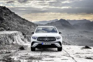 Mercedes GLC 2022 in Off-road