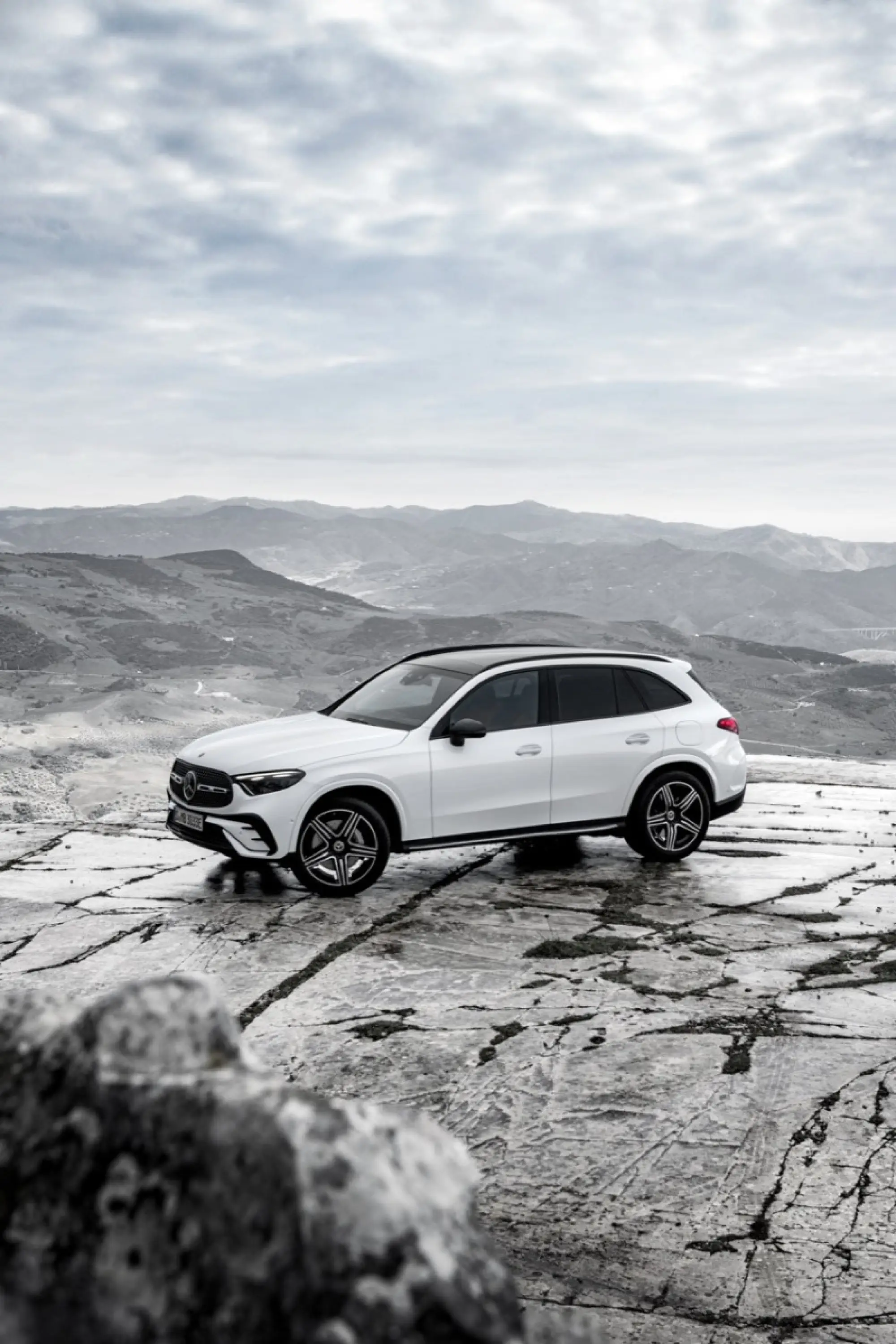 Mercedes GLC 2022 in Off-road - 14