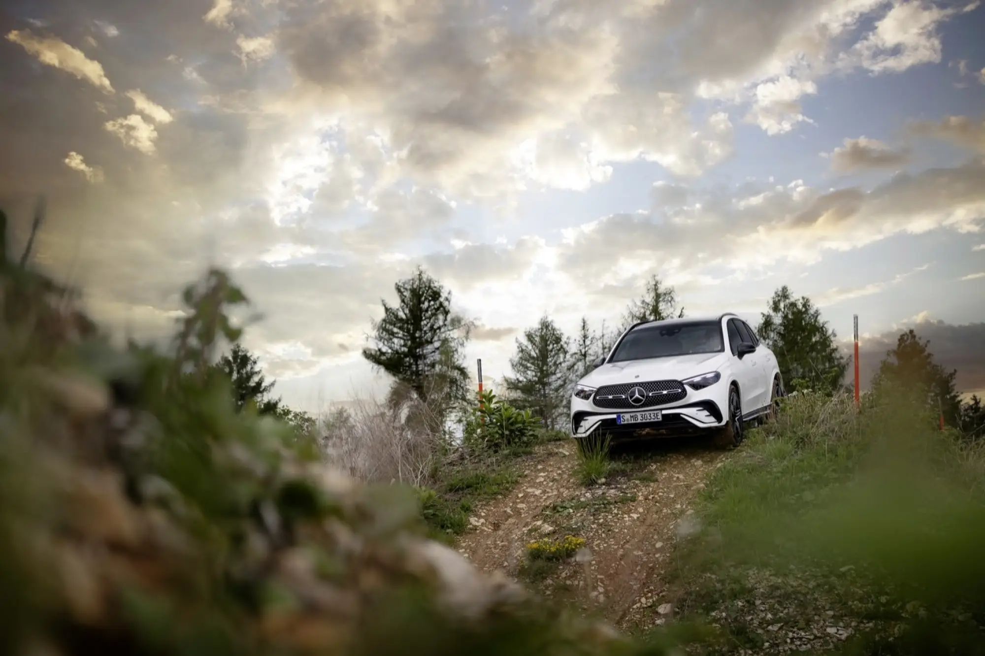 Mercedes GLC 2022 in Off-road - 17
