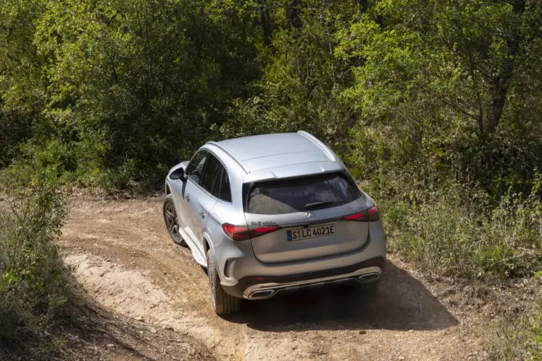 Mercedes GLC 2022 in Off-road - 24