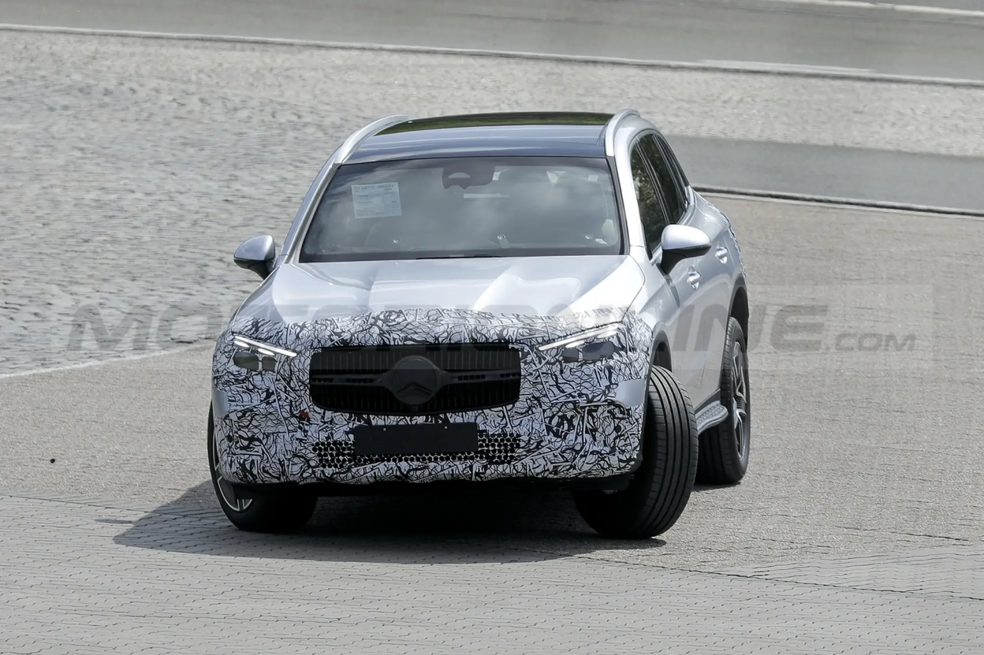 Mercedes GLC 2023 - Foto Spia 03-05-2022 - 25