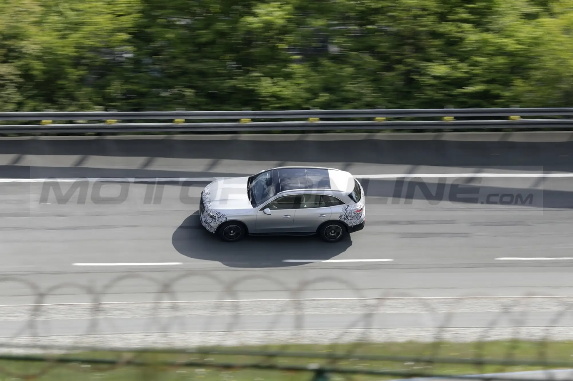 Mercedes GLC 2023 - Foto Spia 03-05-2022 - 21