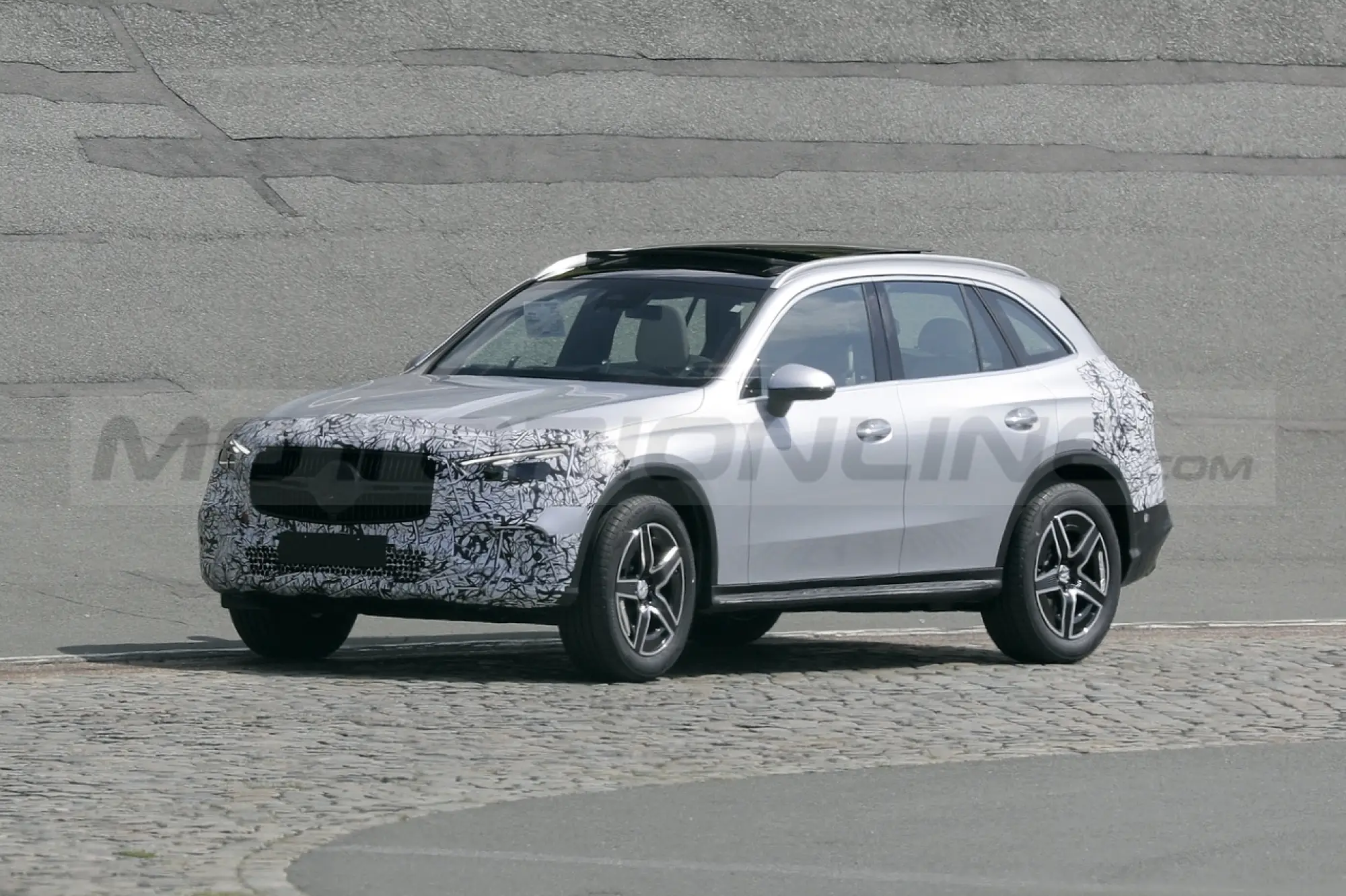 Mercedes GLC 2023 - Foto Spia 03-05-2022 - 26