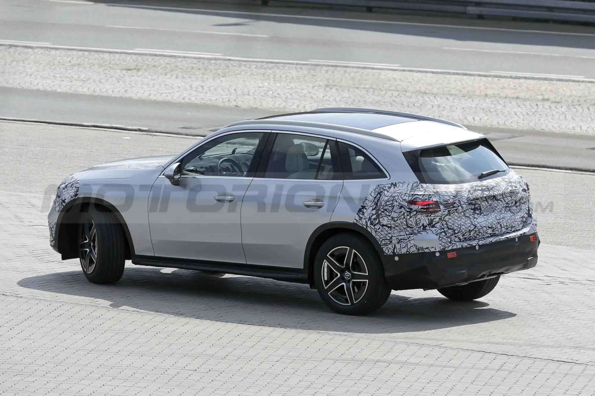 Mercedes GLC 2023 - Foto Spia 03-05-2022 - 13