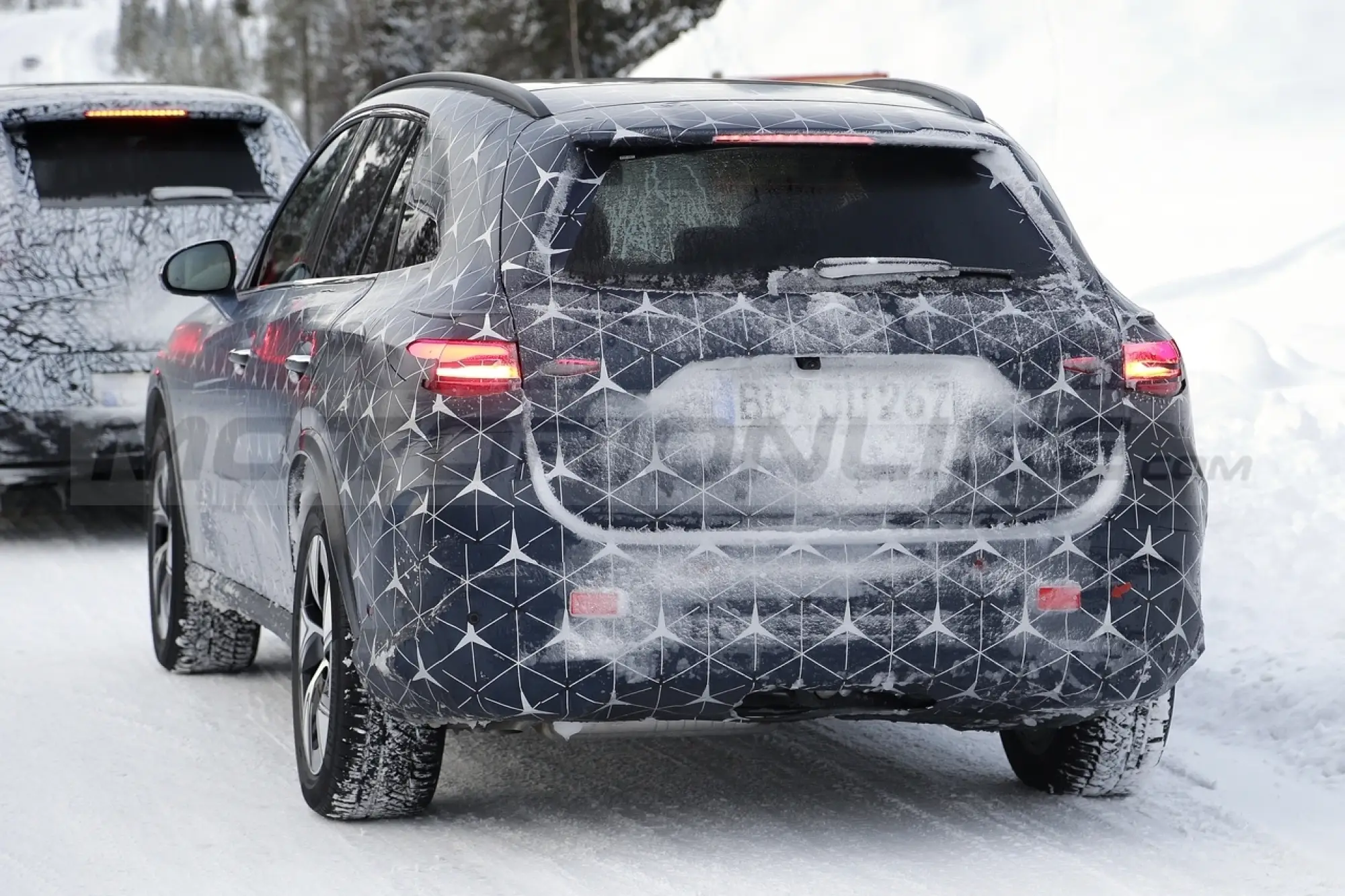 Mercedes GLC 2023 - Foto Spia 09-03-2022 - 6