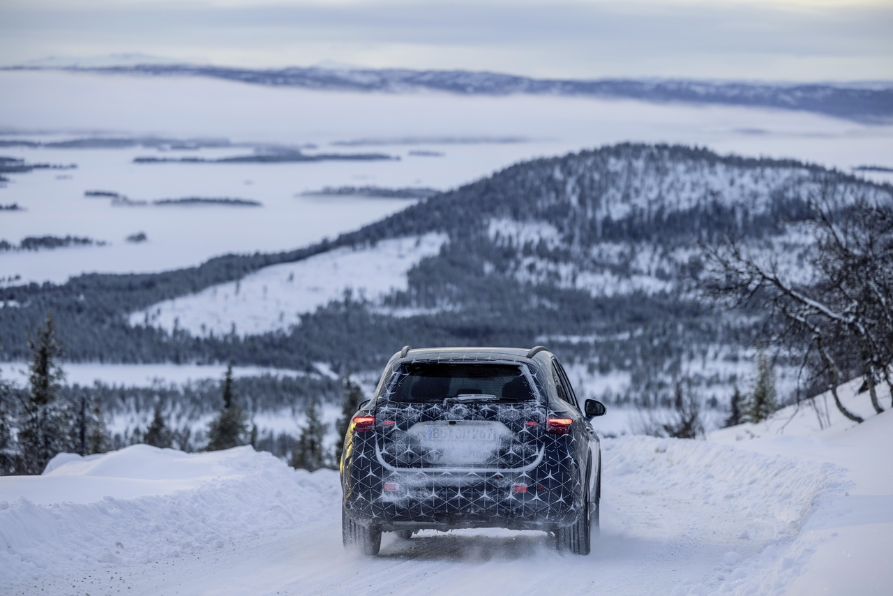 Mercedes GLC 2023 prototipo - Foto