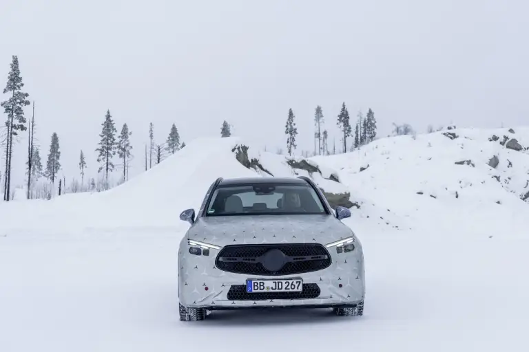 Mercedes GLC 2023 prototipo - Foto - 2