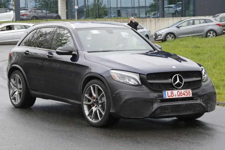 Mercedes GLC 63 AMG - foto spia maggio 2016 - 3
