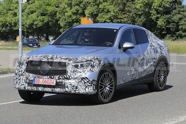 Mercedes GLC Coupé 2023 - Foto Spia 15-06-2022 - 9