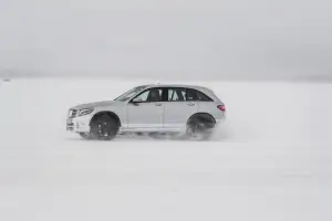 Mercedes GLC F-Cell - prototipo - 22