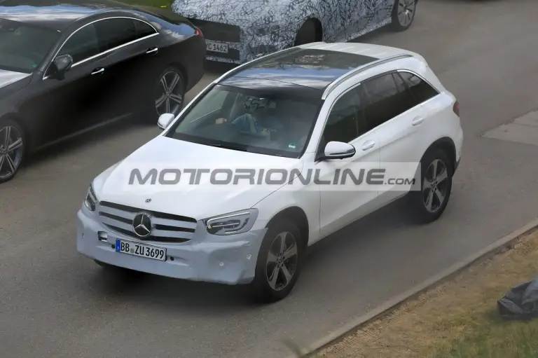 Mercedes GLC facelift - Foto spia 2-5-2018 - 3
