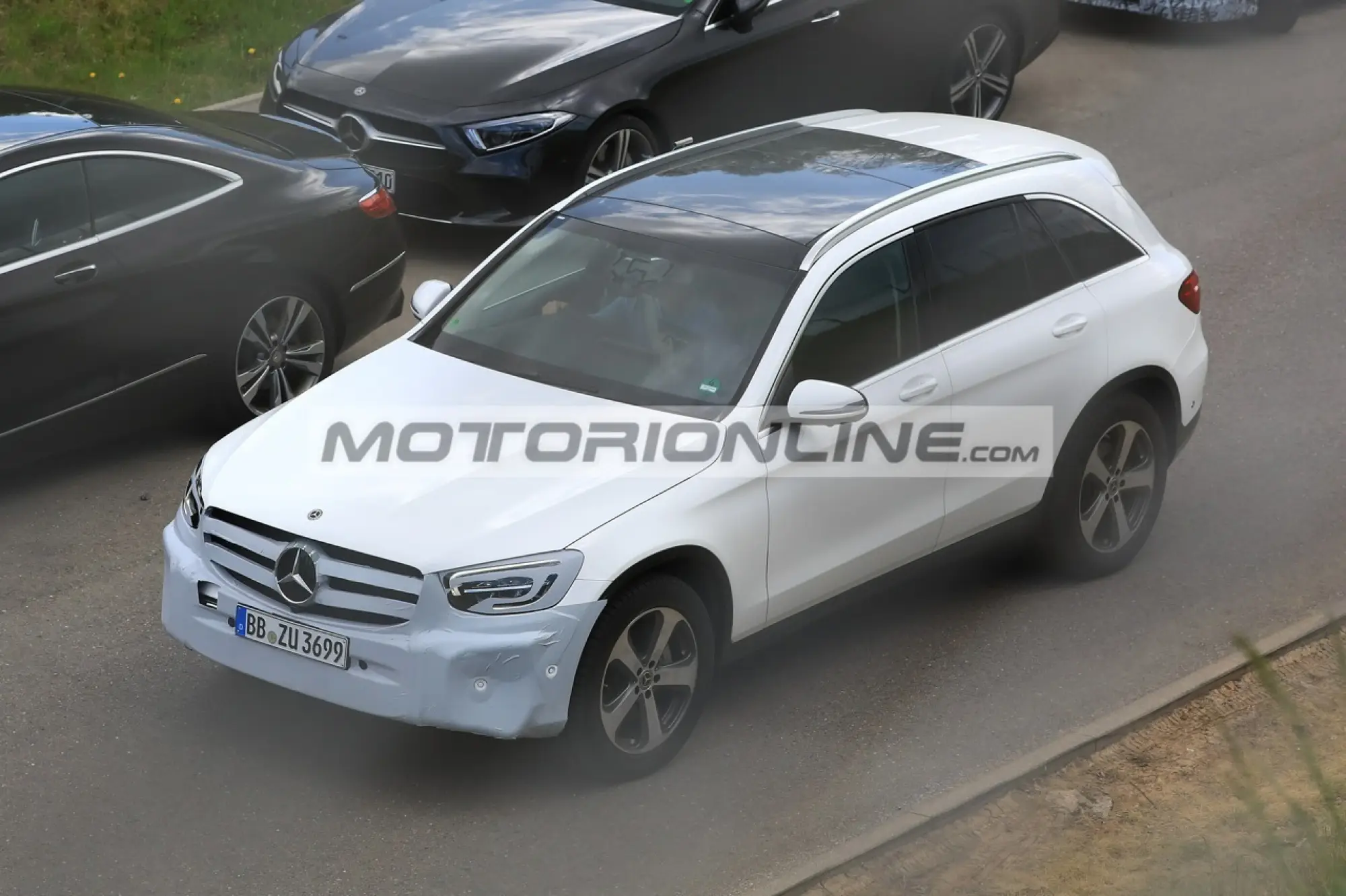 Mercedes GLC facelift - Foto spia 2-5-2018 - 4