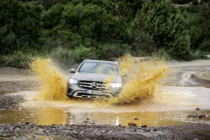 Mercedes GLC MY 2020 - 11