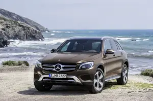 Mercedes GLC - Nuove foto ufficiali