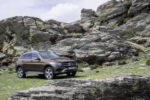 Mercedes GLC - Nuove foto ufficiali