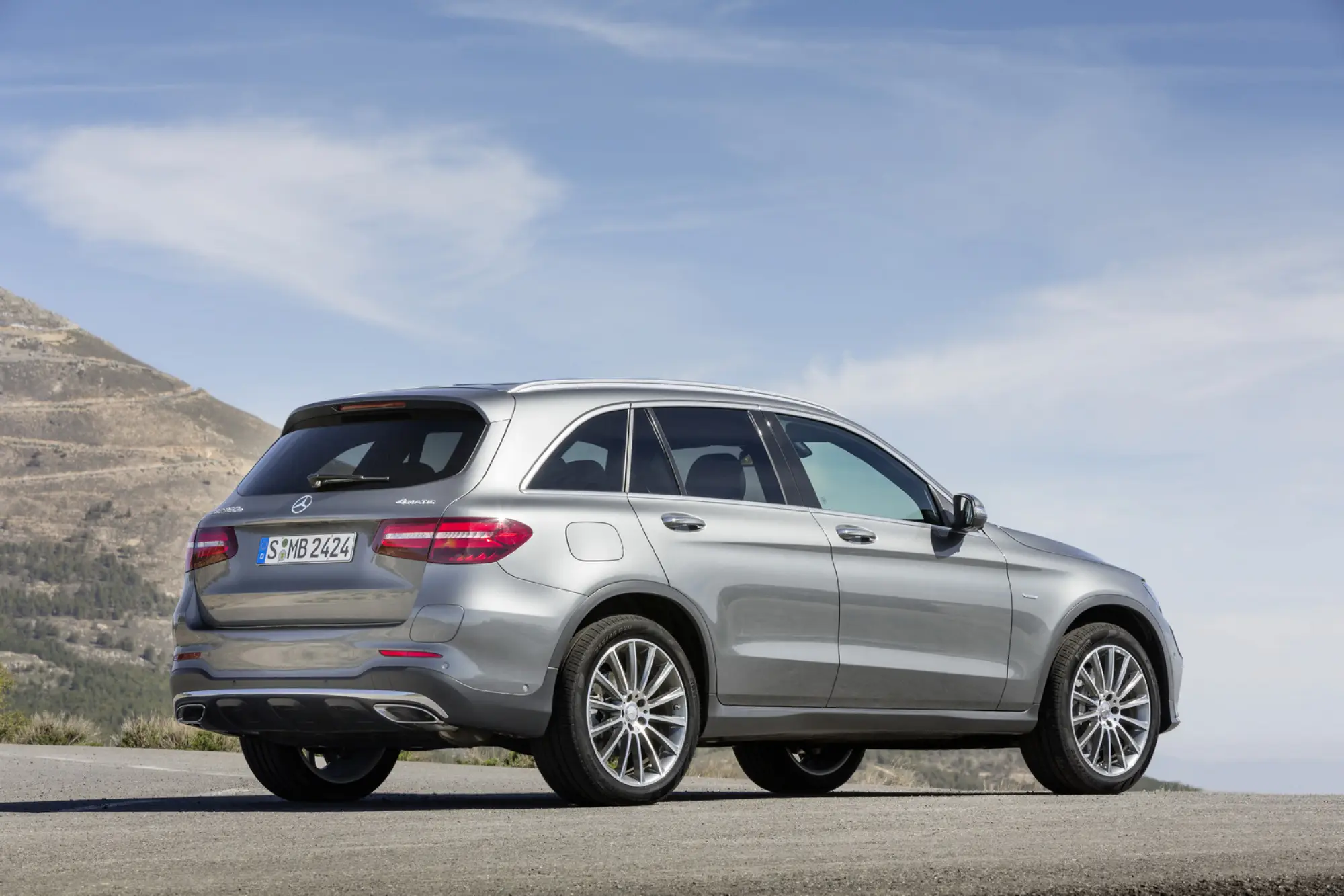 Mercedes GLC - Nuove foto ufficiali - 36