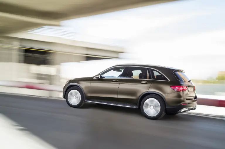 Mercedes GLC - Nuove foto ufficiali - 3