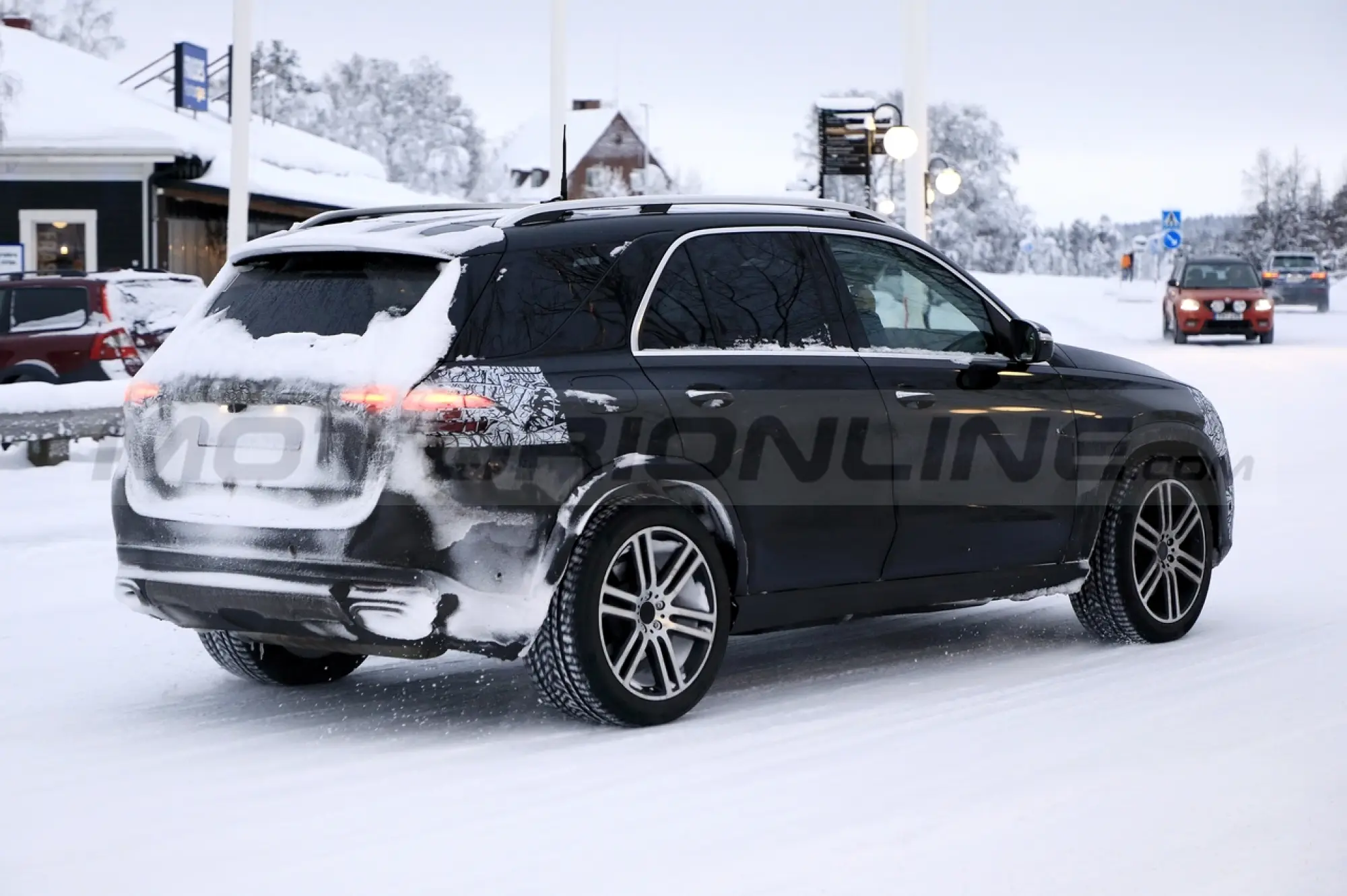 Mercedes GLE 2023 - Foto Spia 13-12-2021 - 8