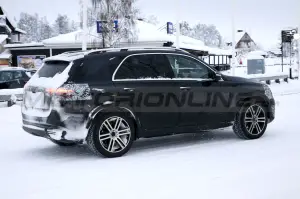 Mercedes GLE 2023 - Foto Spia 13-12-2021 - 3
