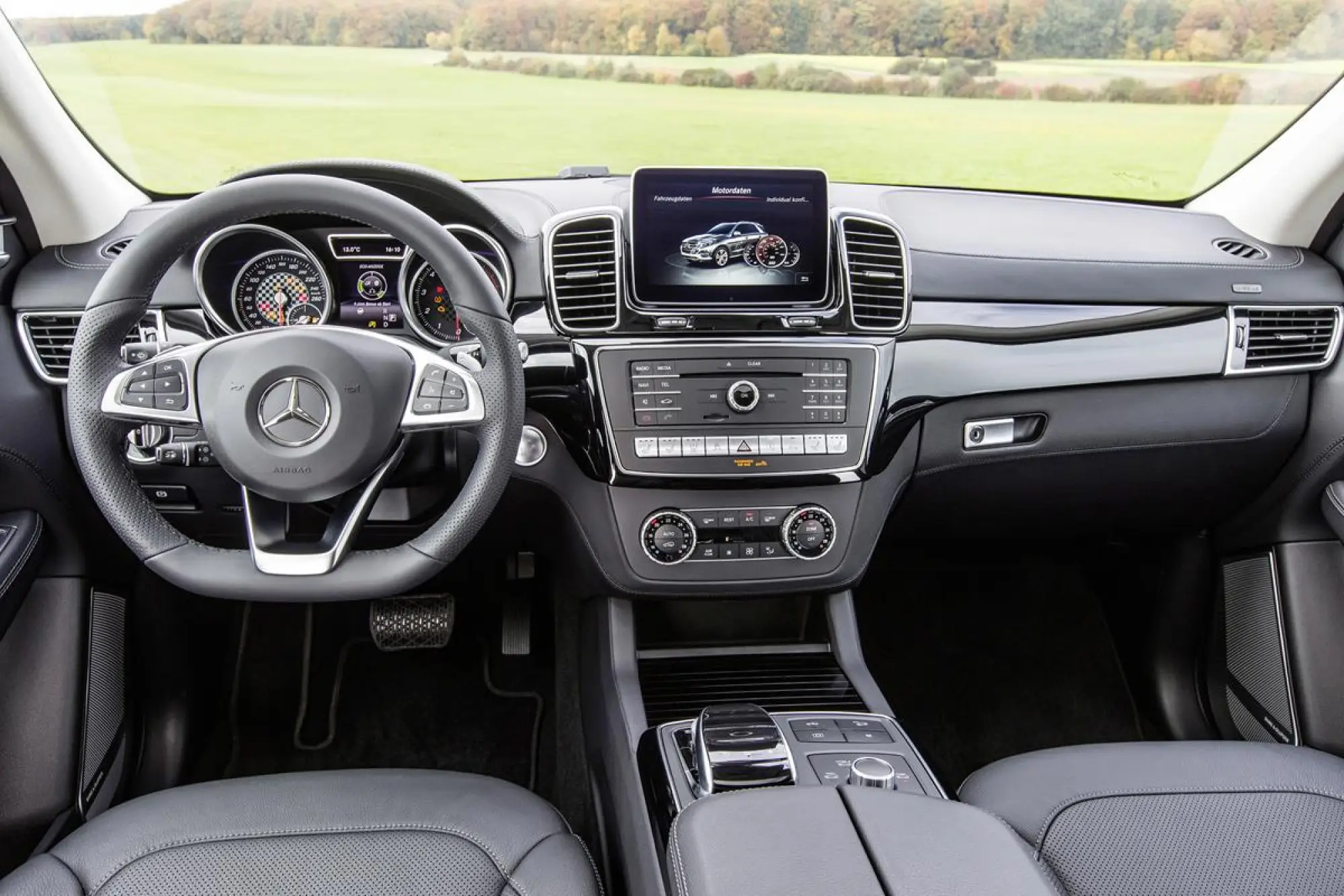 Mercedes GLE 450 AMG 4MATIC - 11