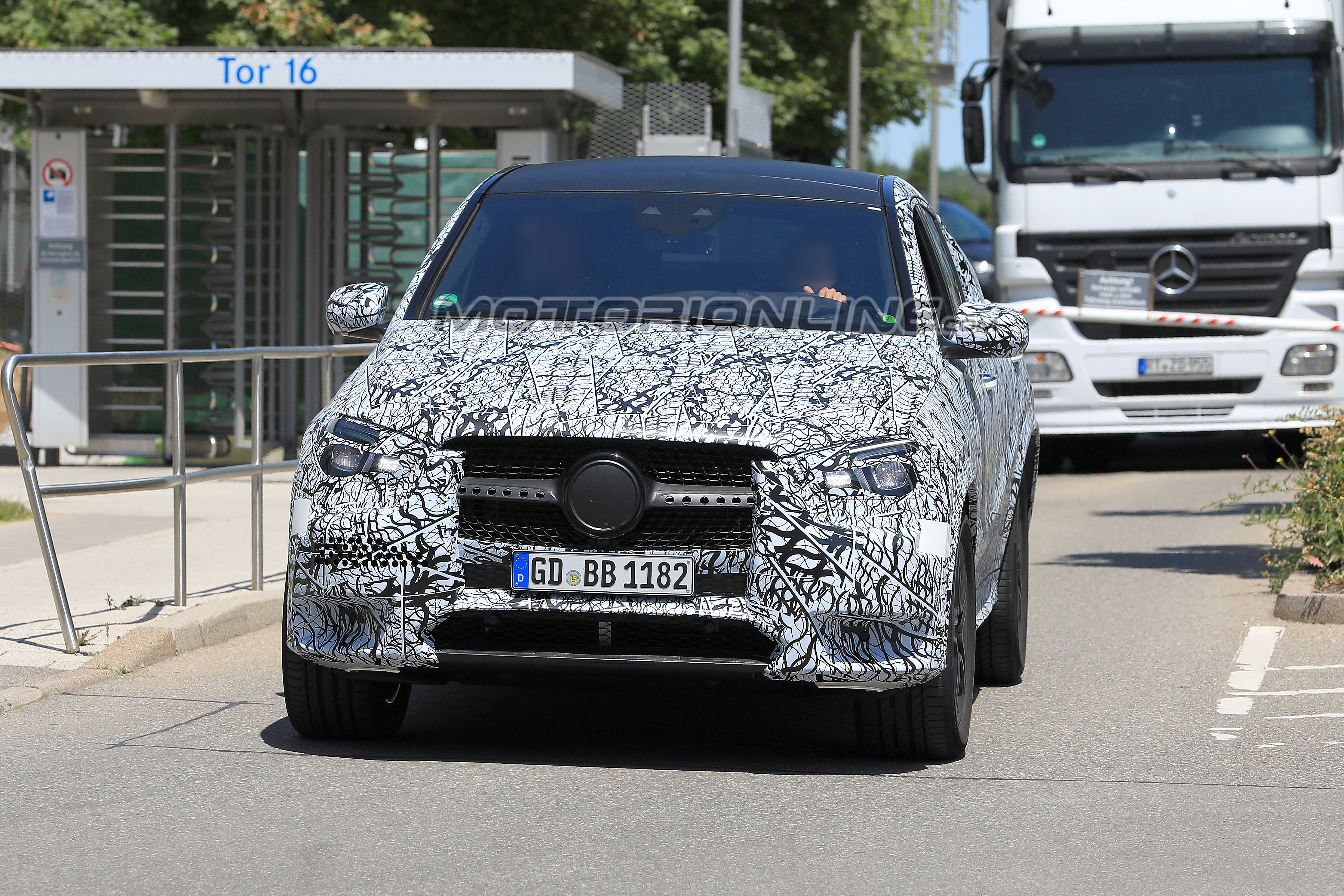 Mercedes GLE Coupe foto spia 3 luglio 2018