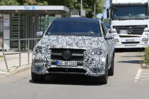 Mercedes GLE Coupe foto spia 3 luglio 2018 - 1