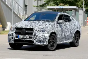 Mercedes GLE Coupe foto spia 3 luglio 2018 - 4