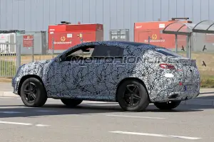 Mercedes GLE Coupe foto spia 3 luglio 2018 - 9