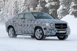 Mercedes GLE Coupe foto spia 7 gennaio 2019 - 4