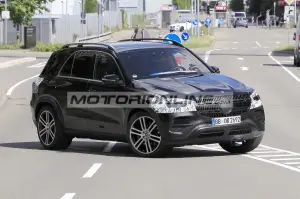 Mercedes GLE - Foto spia 23-6-2021