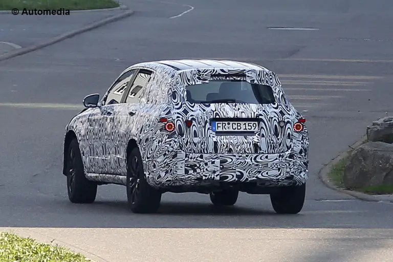 Mercedes GLK 2015 - Foto spia 30-08-2013 - 4