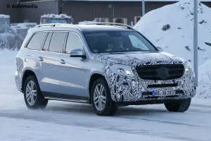 Mercedes GLS 2015 - Foto spia 15-12-2014