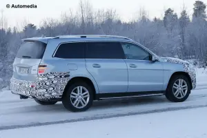 Mercedes GLS 2015 - Foto spia 15-12-2014