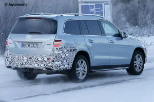 Mercedes GLS 2015 - Foto spia 15-12-2014