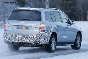 Mercedes GLS 2015 - Foto spia 15-12-2014