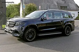 Mercedes GLS 63 AMG - foto spia (agosto 2015) - 4