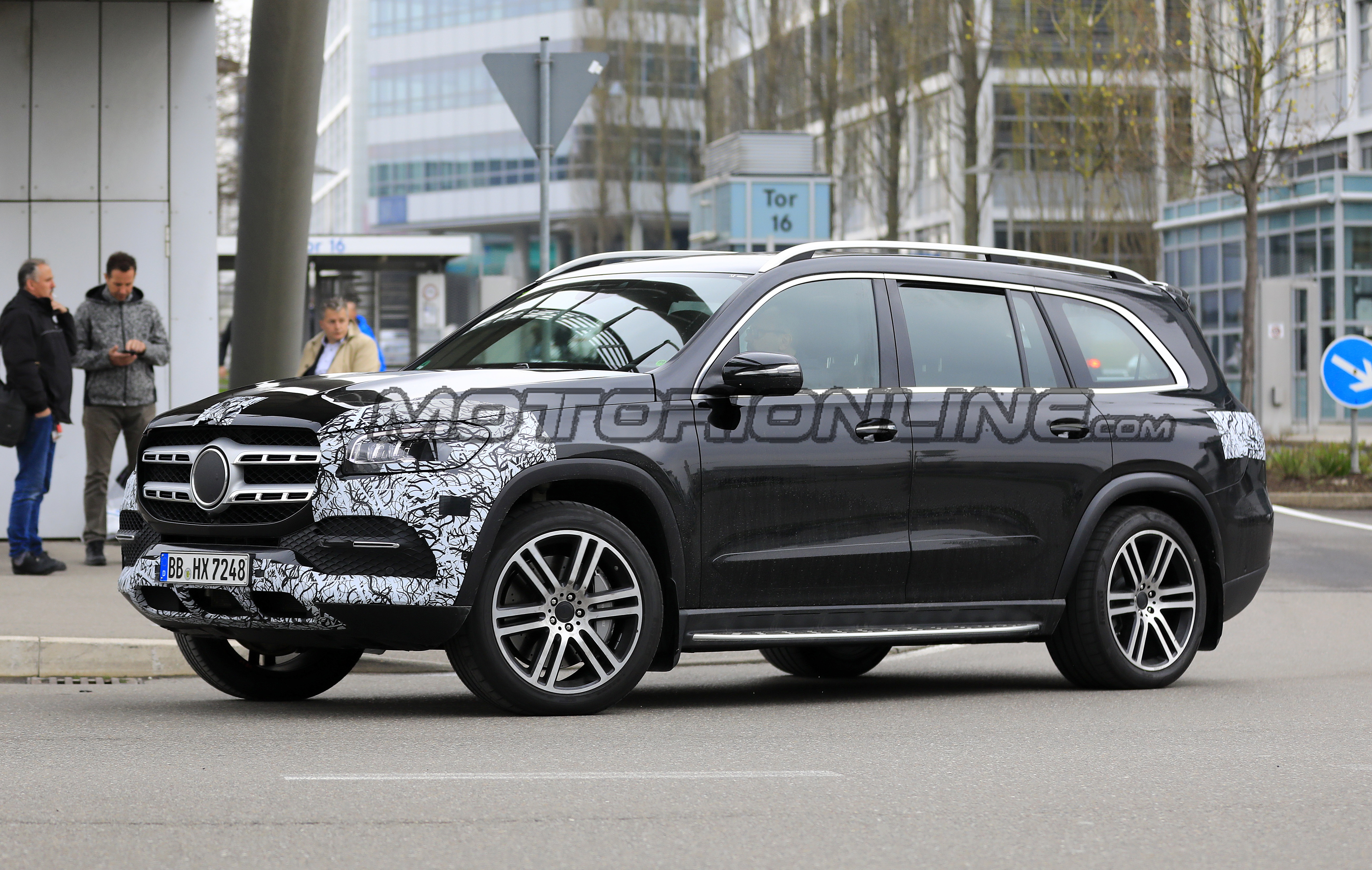Mercedes GLS - Foto spia 12-04-2019