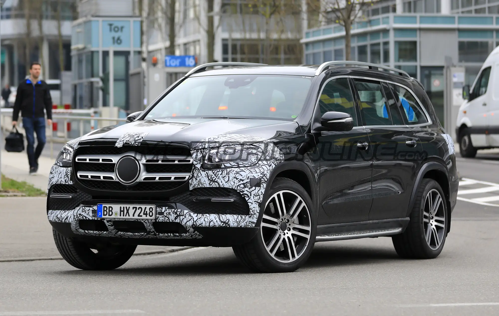 Mercedes GLS - Foto spia 12-04-2019 - 1