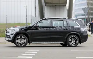 Mercedes GLS - Foto spia 12-04-2019