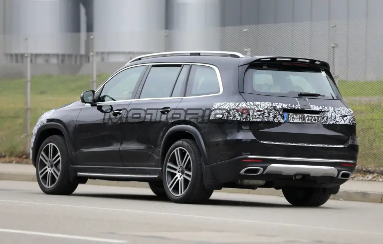 Mercedes GLS - Foto spia 12-04-2019 - 7