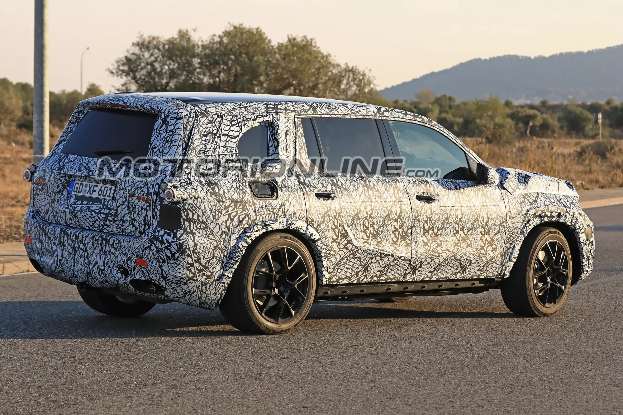 Mercedes GLS foto spia 16 dicembre 2017 - 6