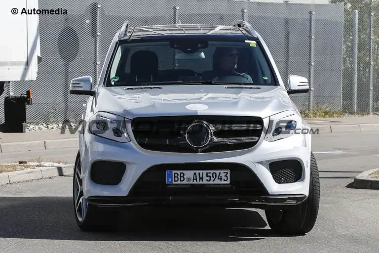 Mercedes GLS - Foto spia 23-09-2015 - 1